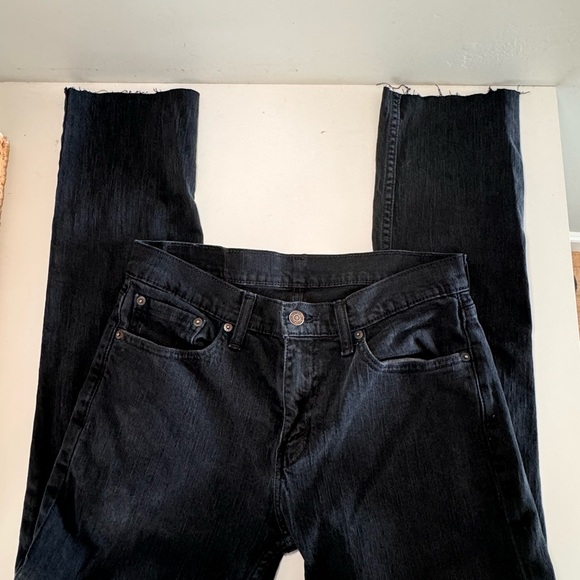 Vintage 511 Levi’s Black Cut Off Jeans - Picture 5 of 7